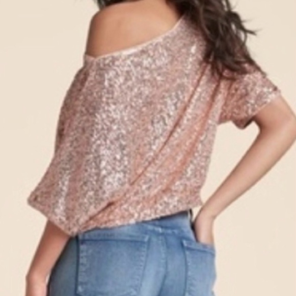 VENUS Rose Gold Sequin Blouse Size 1X Micro Sequin Ragland Sleeve